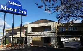 Attleboro Motor Inn